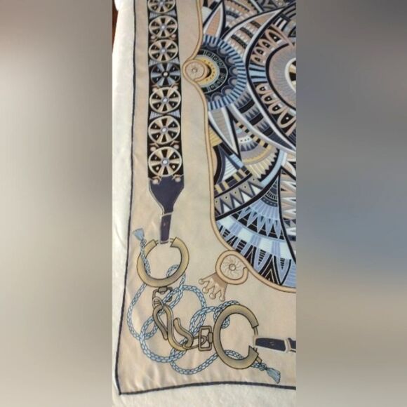 Vintage 💯 Silk Scarf Baoshidi Geometric Pattern - Picture 2 of 15